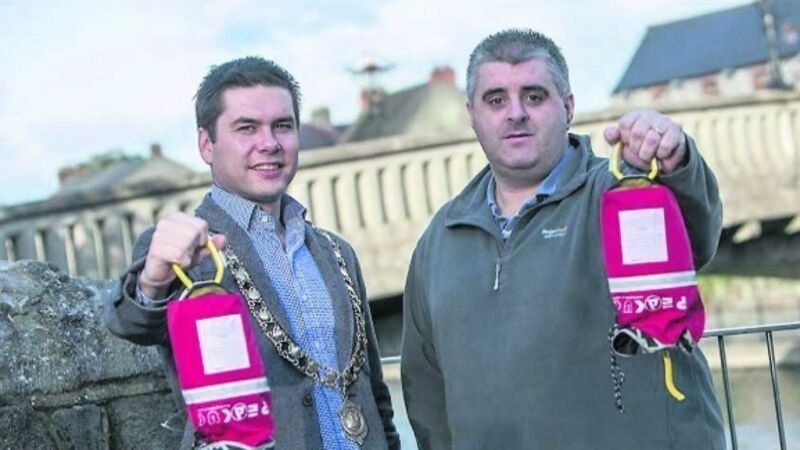 Kilkenny taxi drivers lauded for saving 45 suicidal people Kilkenny taxi drivers lauded for saving 45 suicidal people
